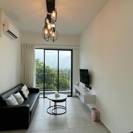 Sandakan Homestay Apartment Forest Cabin 森林小屋 2R2B エクステリア 写真