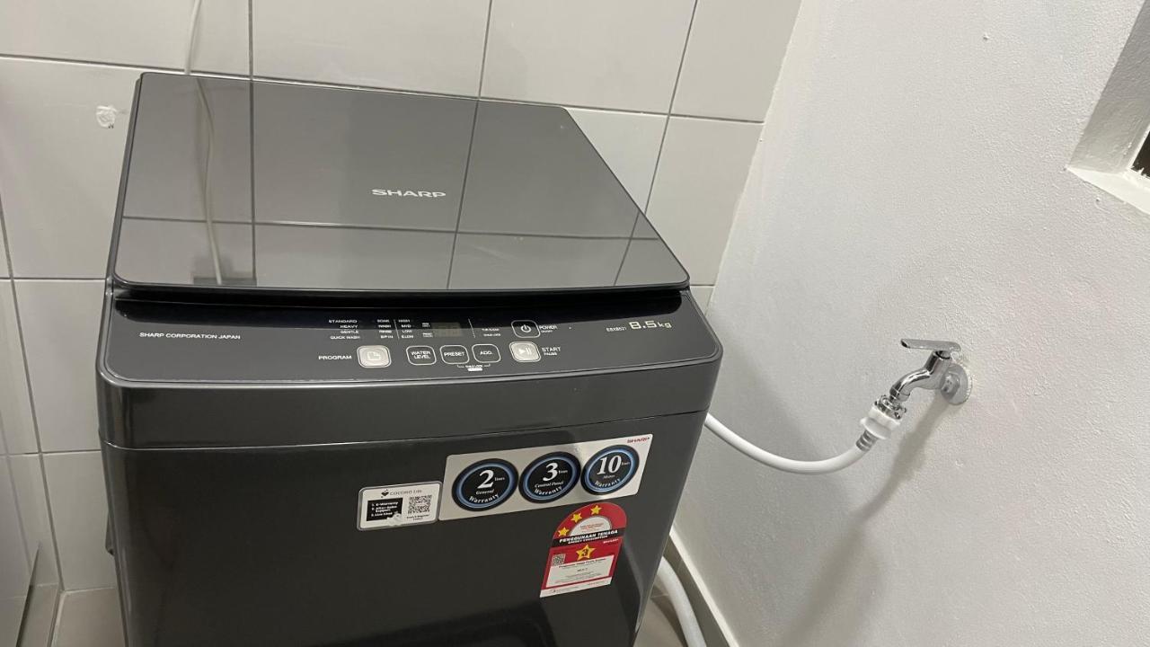 Sandakan Homestay Apartment Forest Cabin 森林小屋 2R2B エクステリア 写真